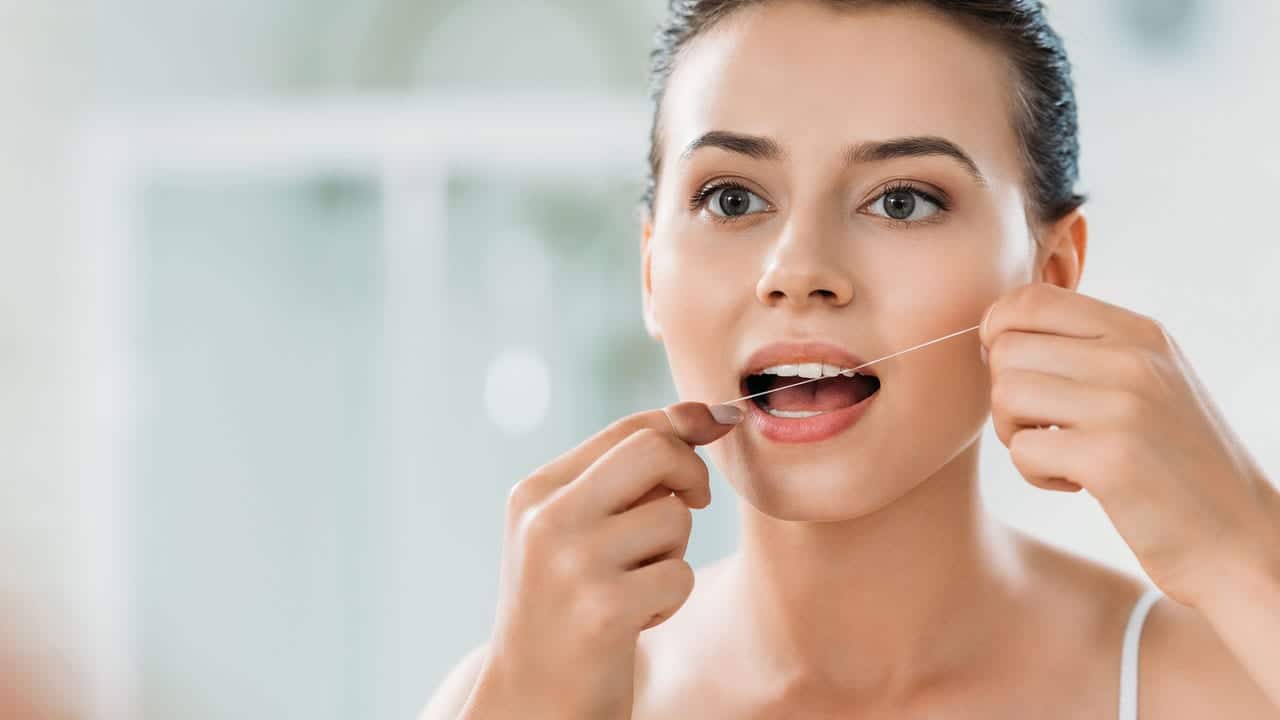 The Link Between Poor Flossing and Gum Disease Watford